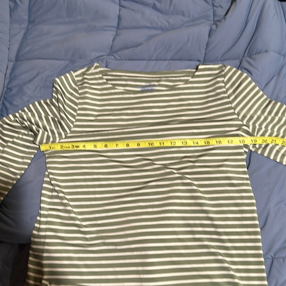 Vineyard Vines performance long sleeve - Picture 5 of 6